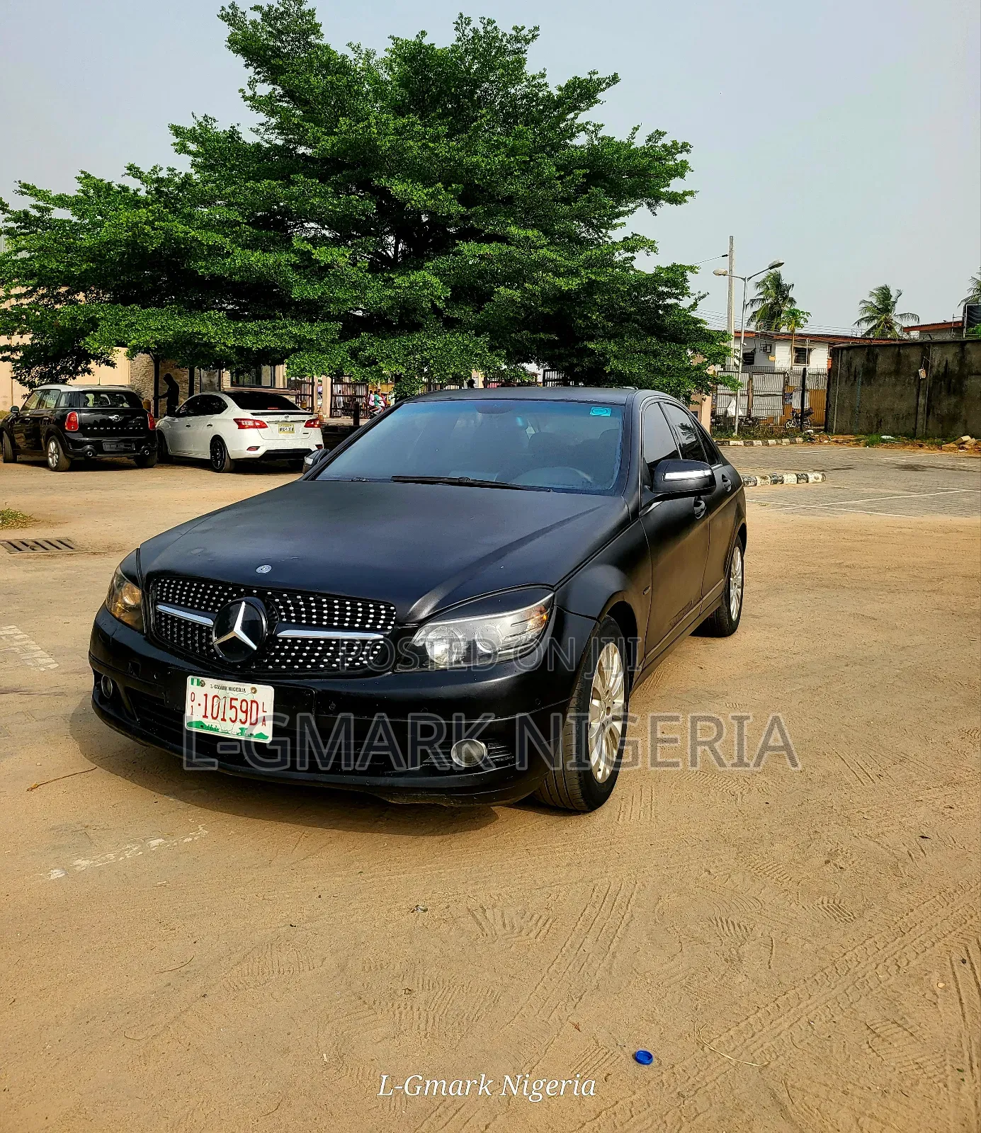 Mercedes-Benz C200 2010 Black