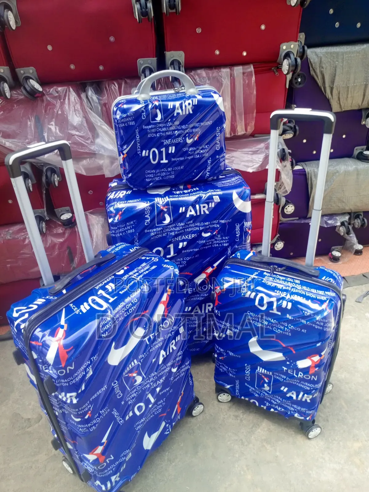 Sets of Luxury Travel Boxes