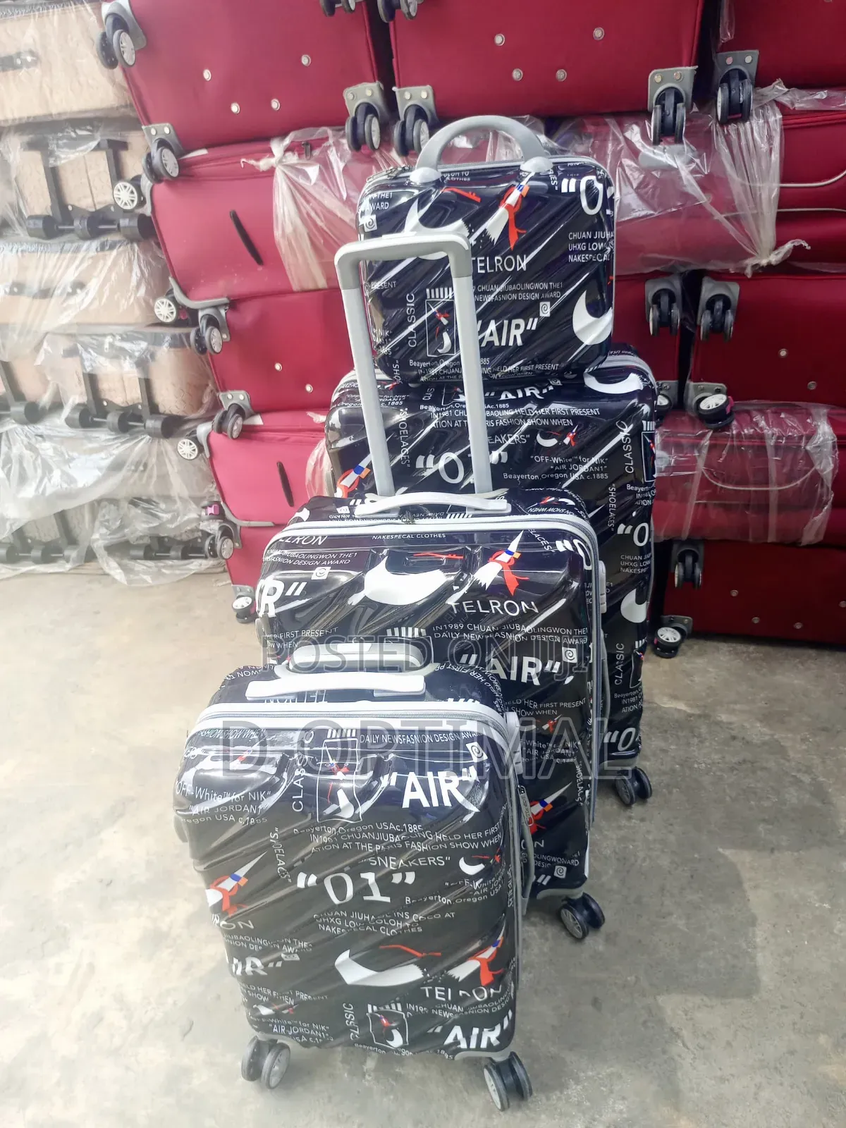 Sets of Luxury Travel Boxes