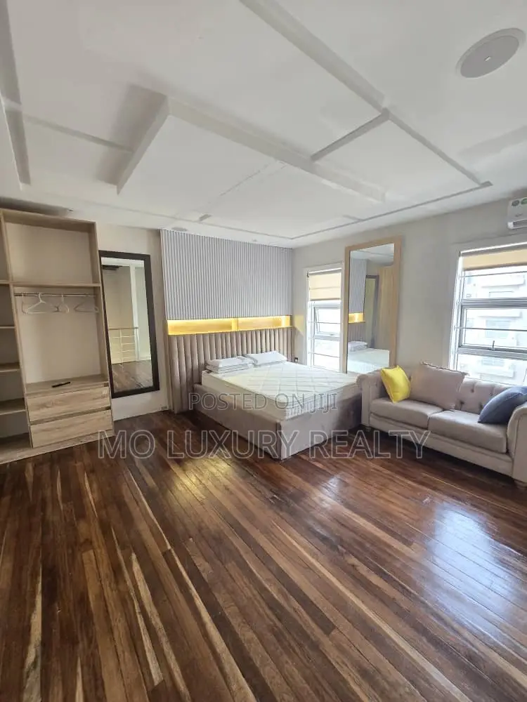 Furnished 1bdrm Apartment in Lekki Phase 1 for sale