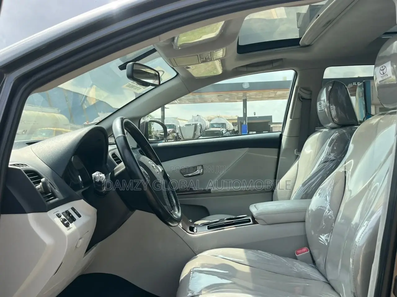 Toyota Venza AWD 2010 Gray