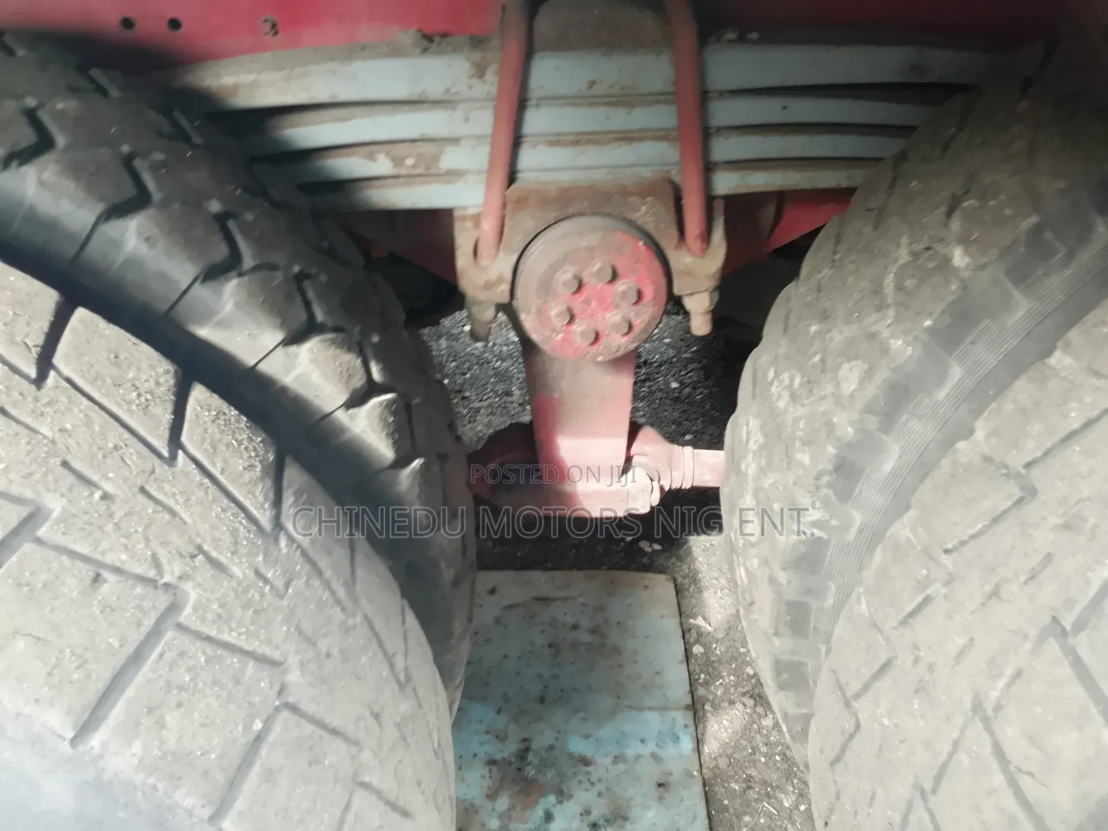 Man Cap Nd Chasis 10 Tyres