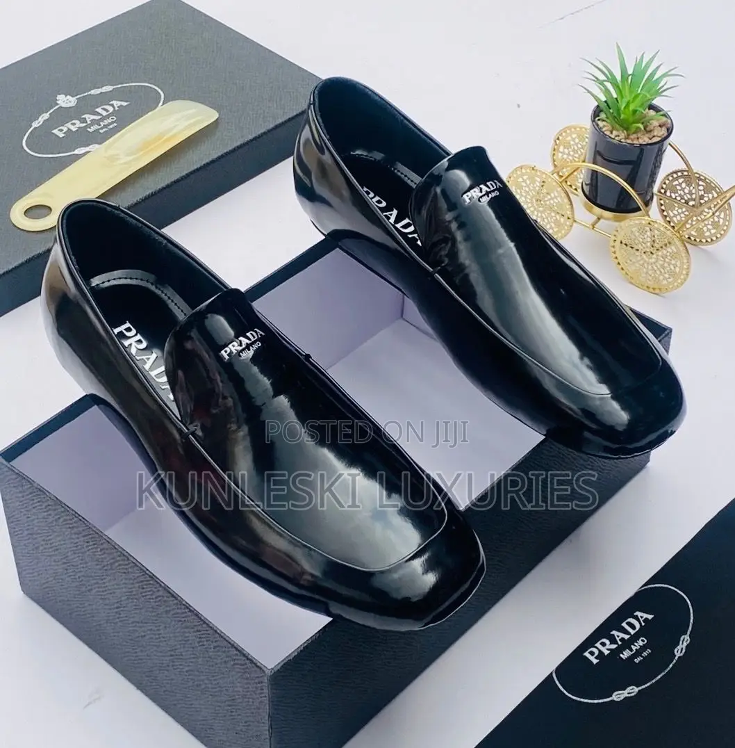 High Quality Prada Patent Leather Loafers Shoes