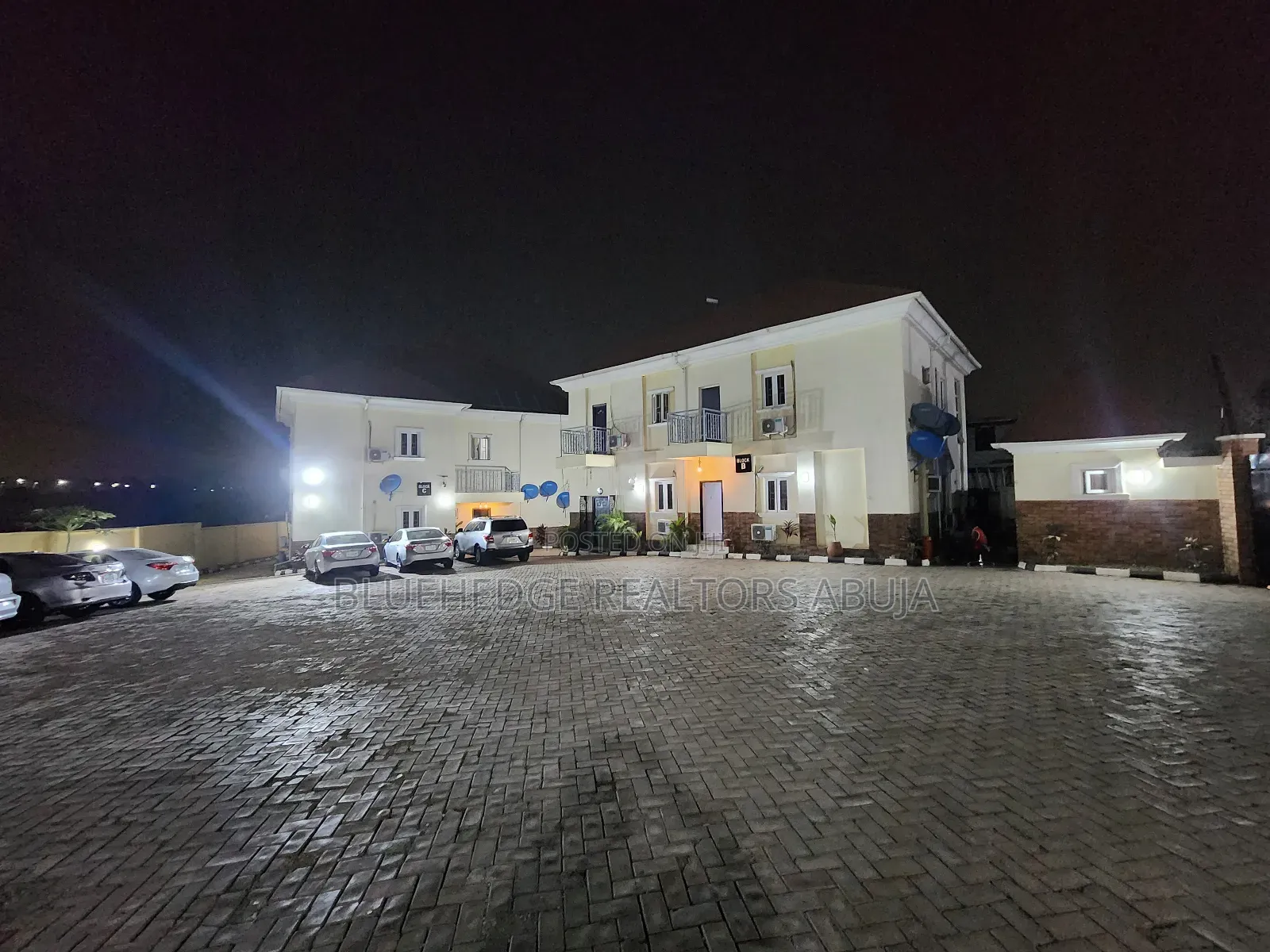 Well Located Luxury Cozy One Bedroom Apartment at Wuse Zone One, Abuja