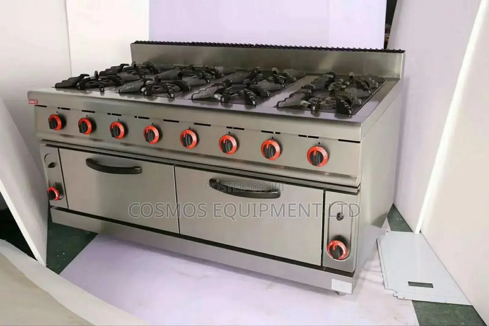 8 Burner Gas Cooker With Oven