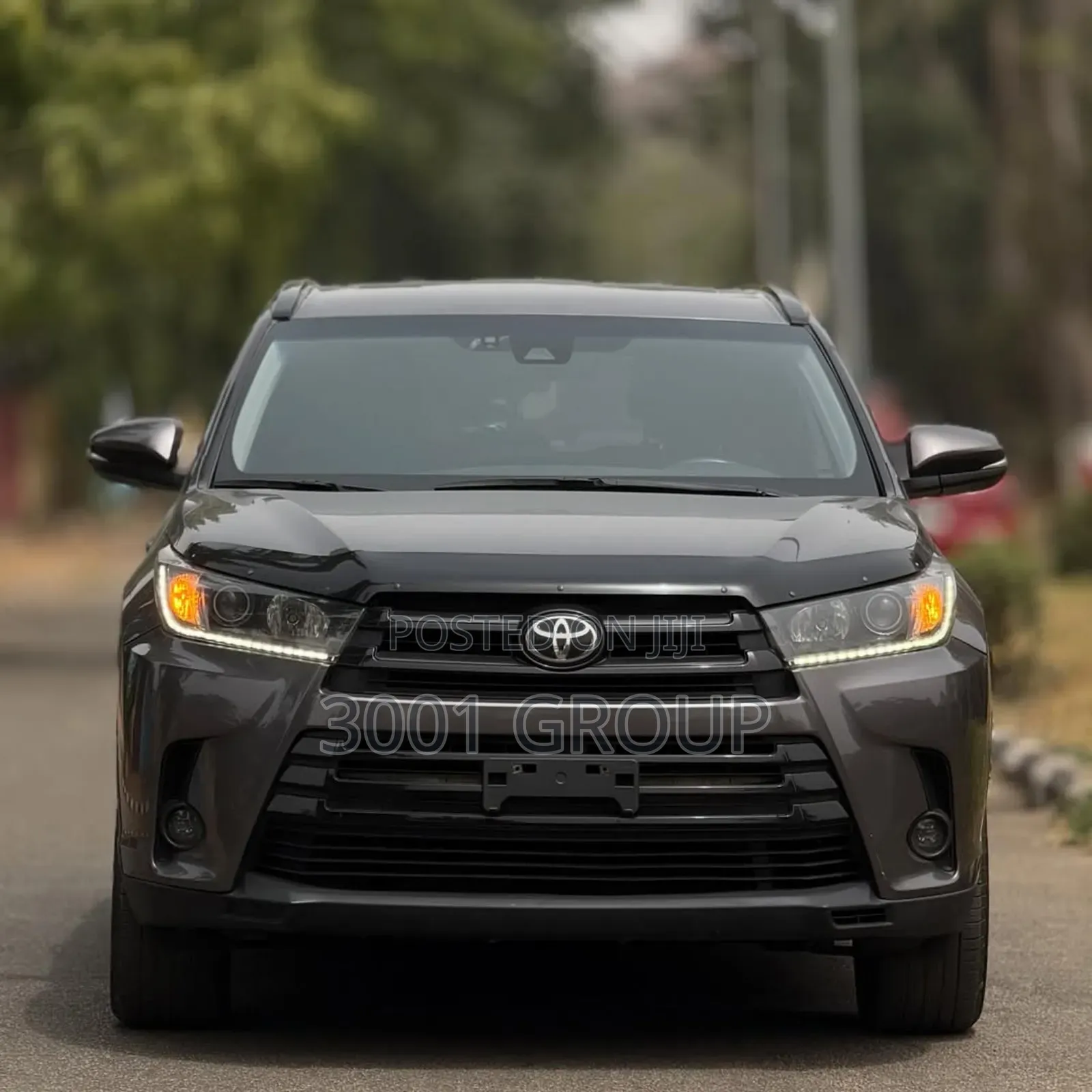Toyota Highlander SE 2019 Gray