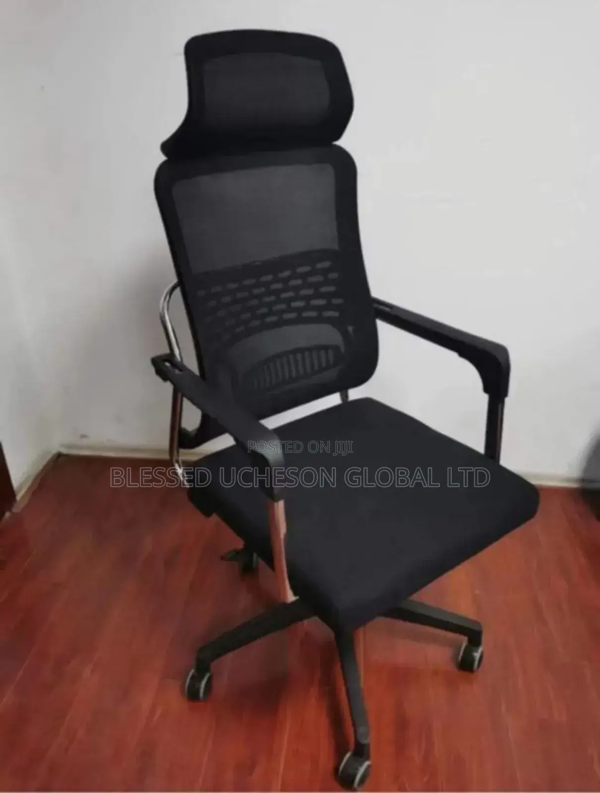 Black Mesh Ergonomic Office Chair