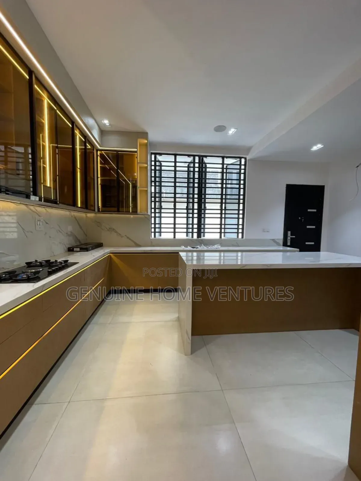 5bdrm Duplex in Old Ikoyi, Lekki Phase 1 for sale