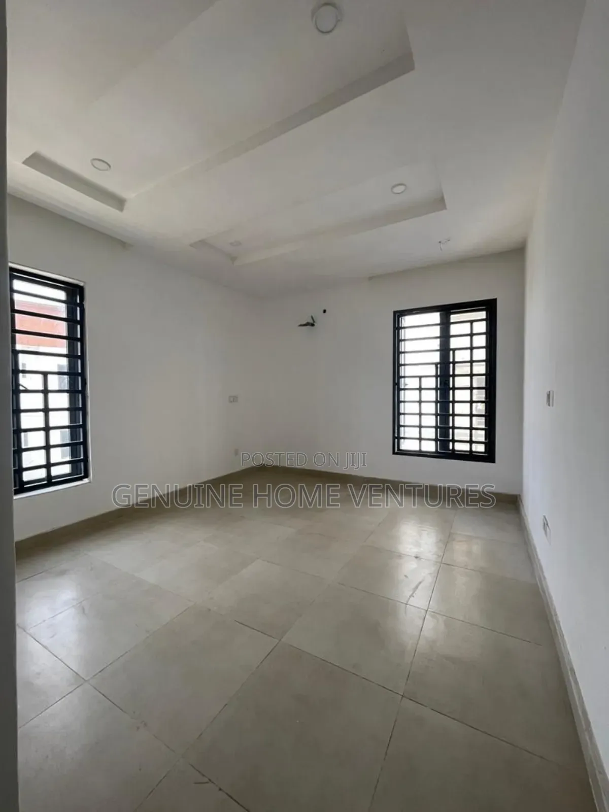 4bdrm Apartment in Lekki Phase One for sale