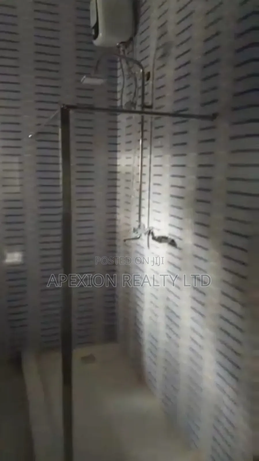 3bdrm Bungalow in Apexion Estate, Rumuomasi for rent