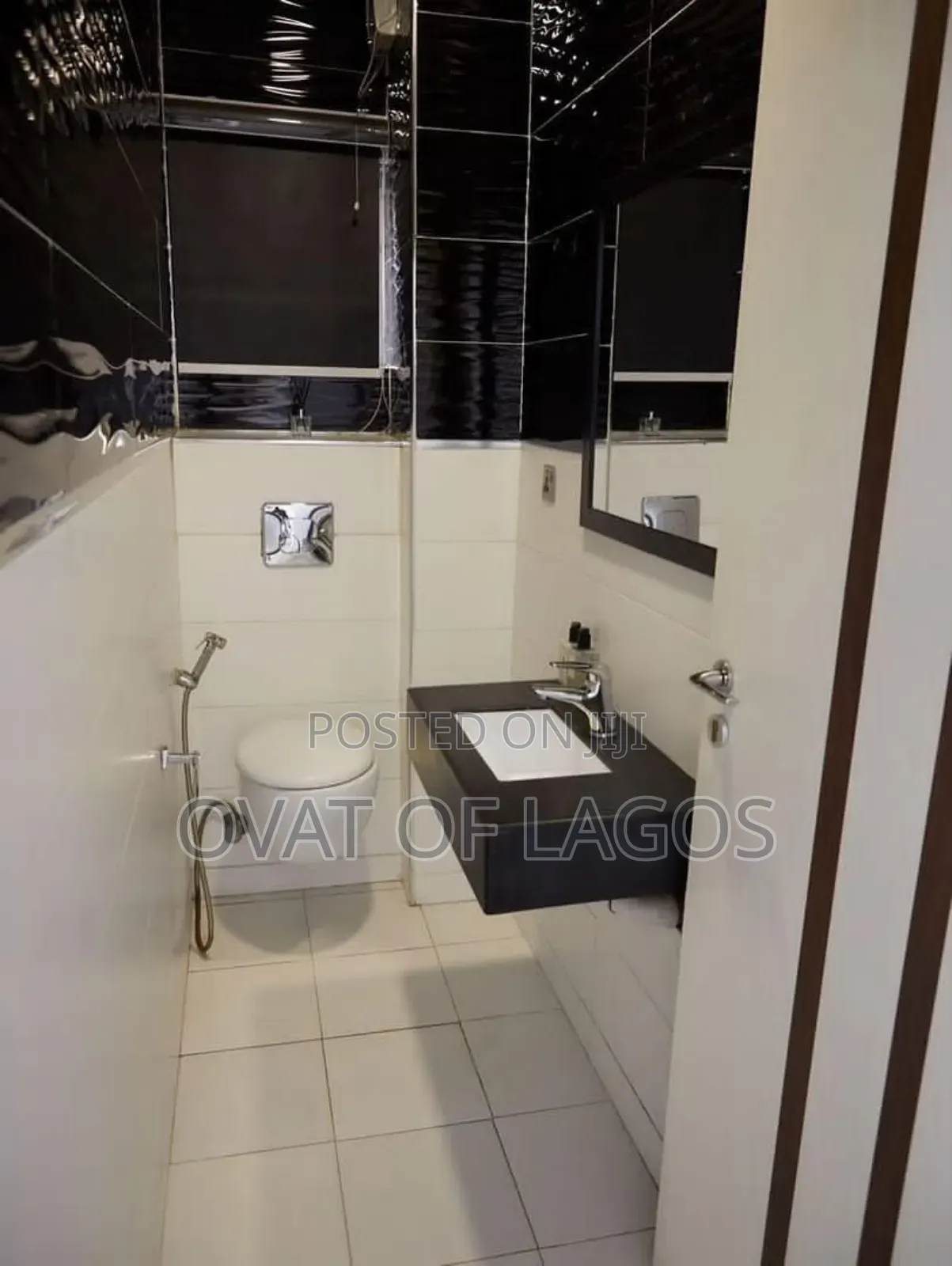 3bdrm Maisonette in Osapa London for sale