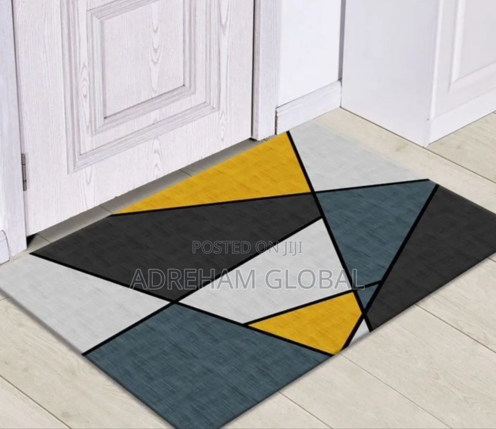 Triangle Dotted Carpet
50 by 80cm.