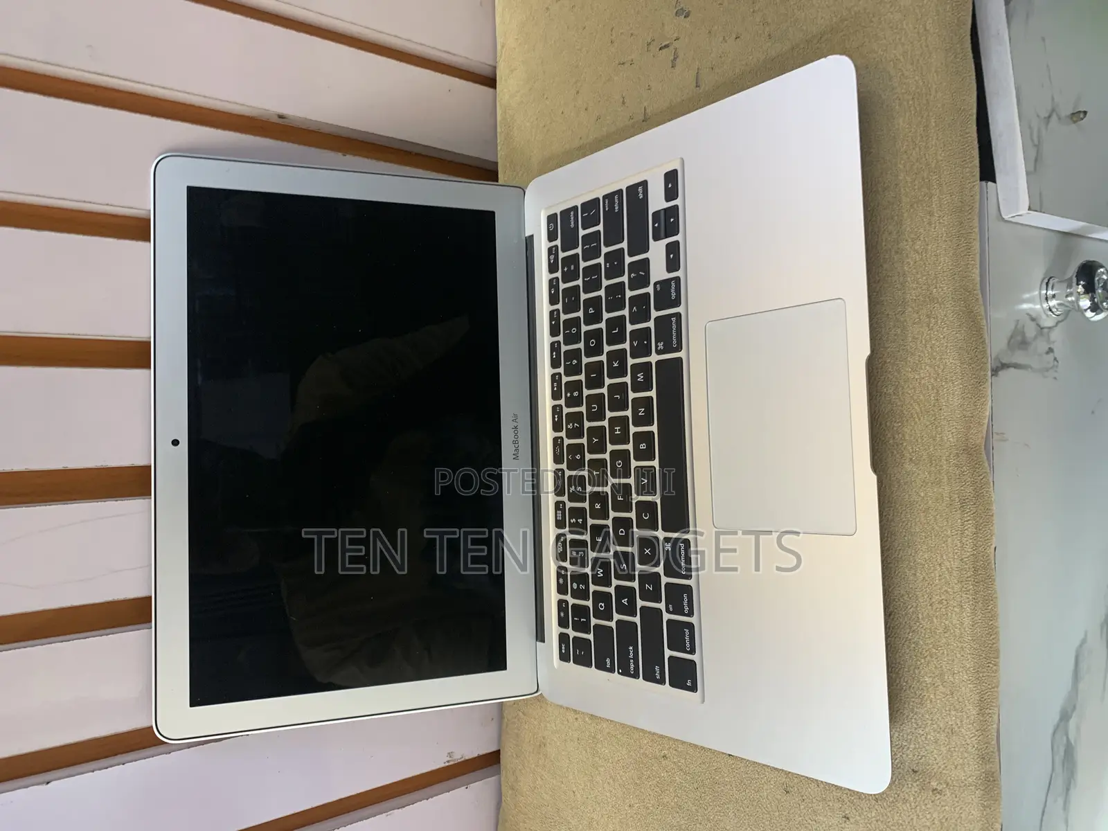 Laptop Apple MacBook Air 2017 8GB Intel Core i5 SSD 128GB