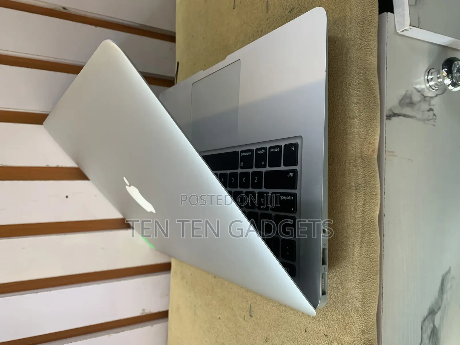 Laptop Apple MacBook Air 2017 8GB Intel Core i5 SSD 128GB