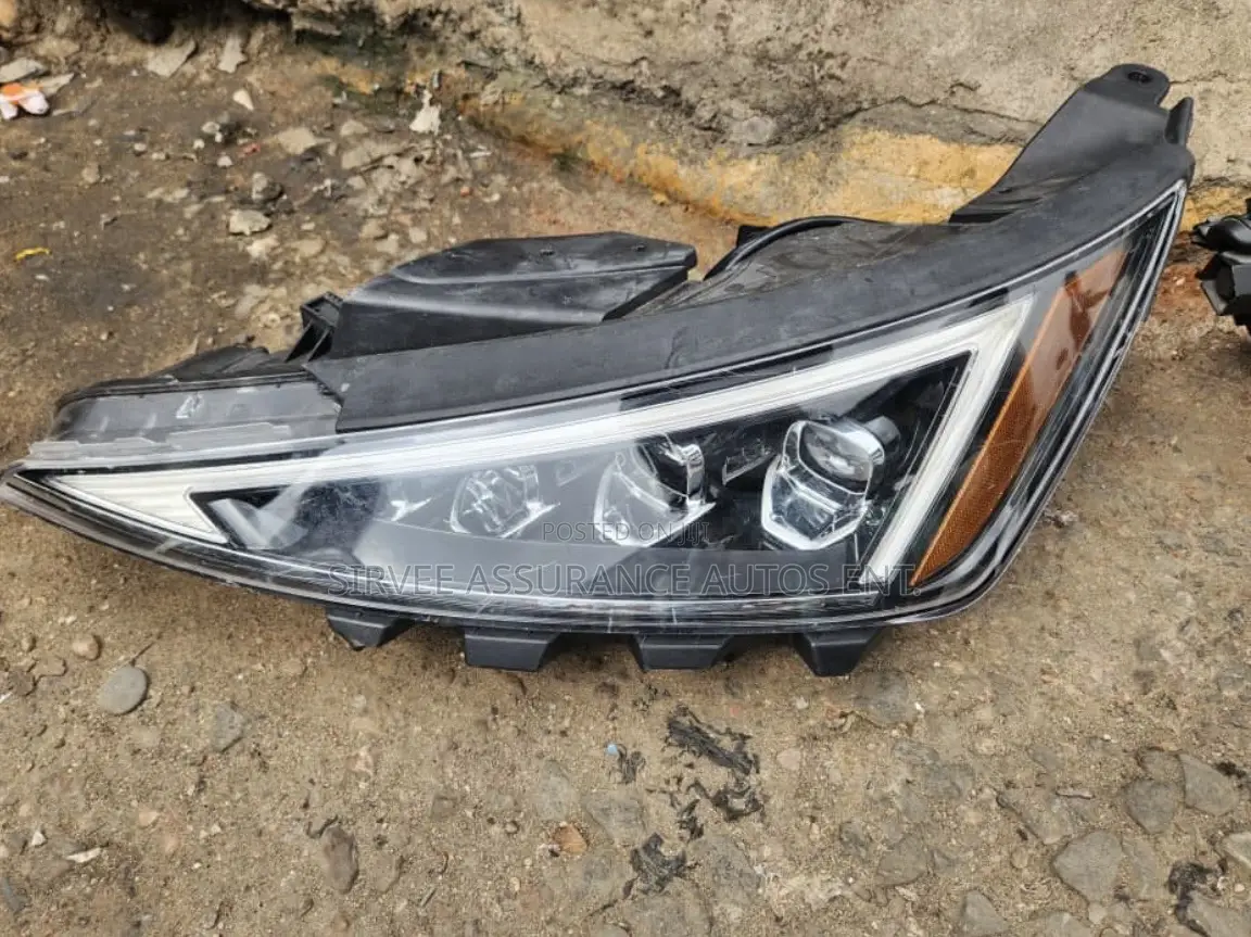 Head Light Hyundai Elentra 018