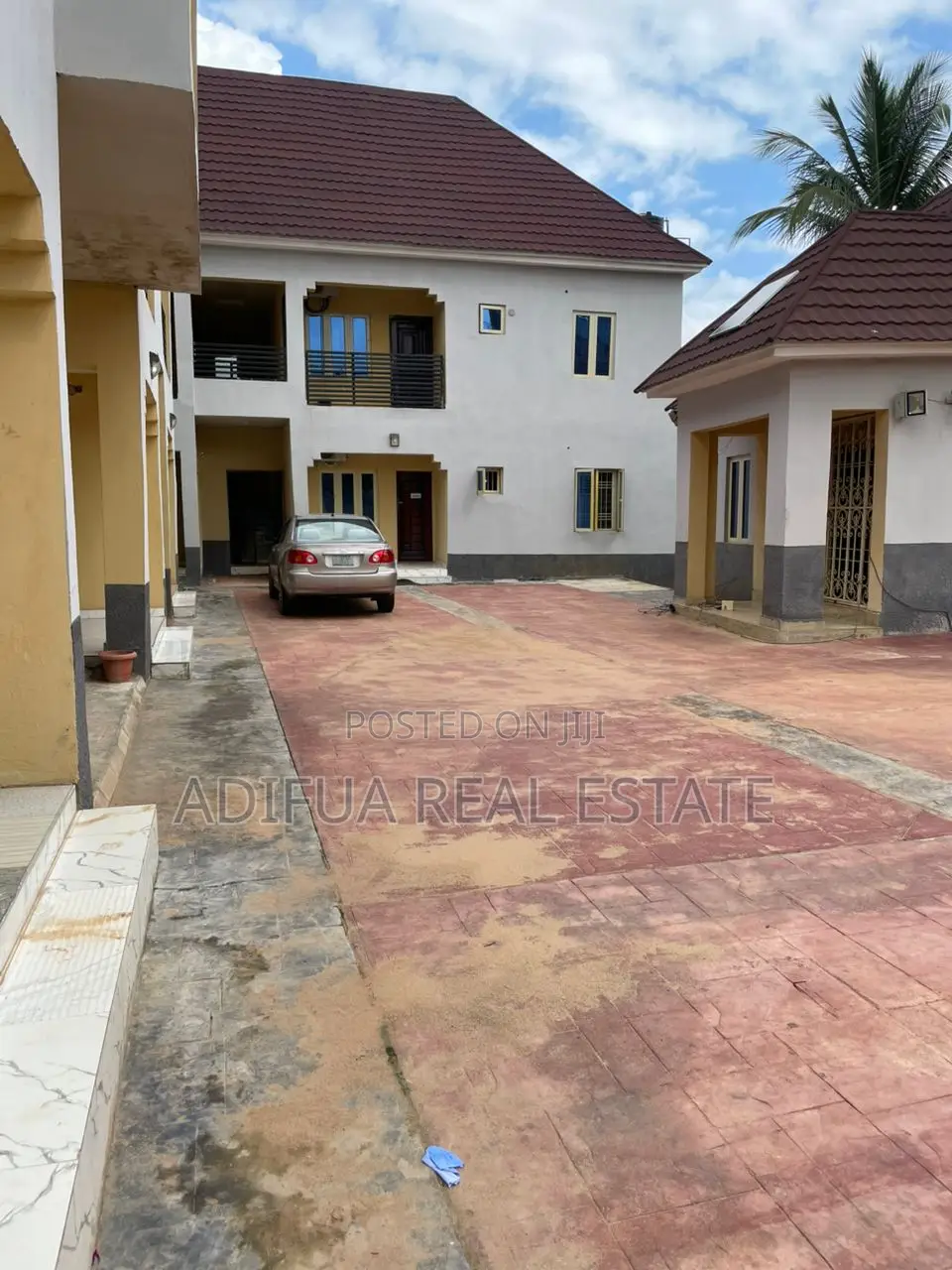 Furnished 12bdrm Apartment in Kubwa for sale