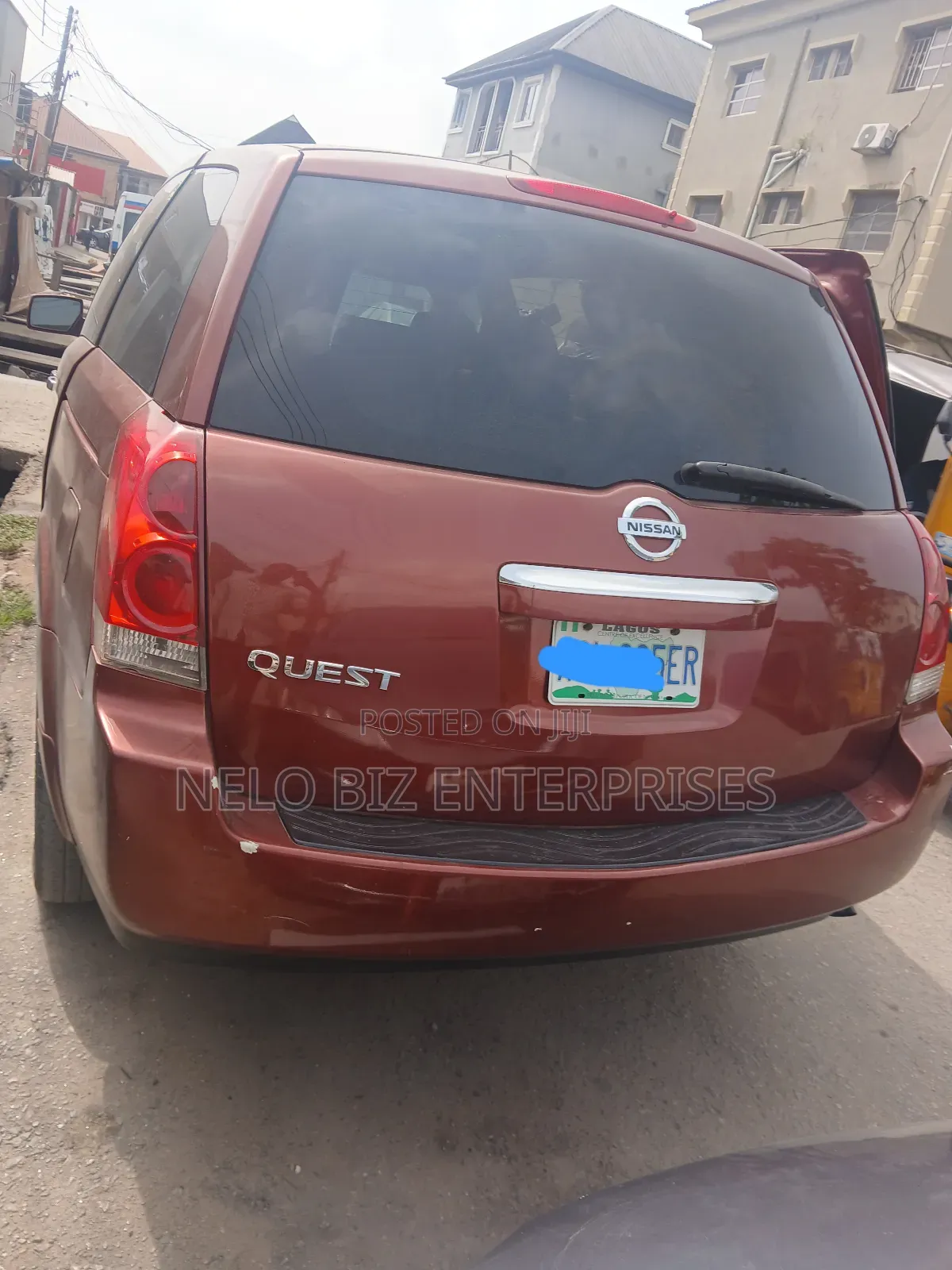 Nissan Quest 2008 Red