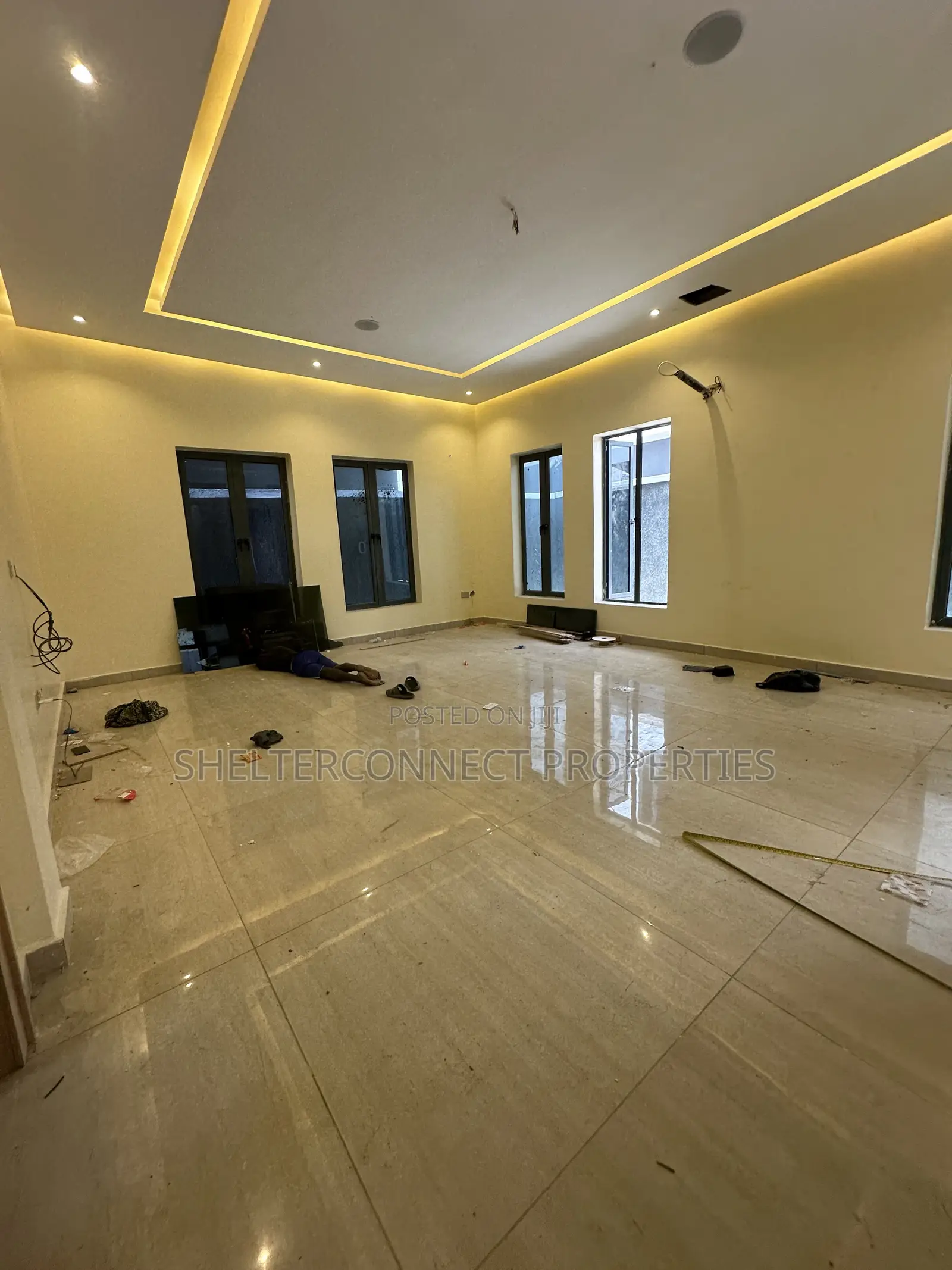 6bdrm Duplex in Lekki Phase 1 for sale