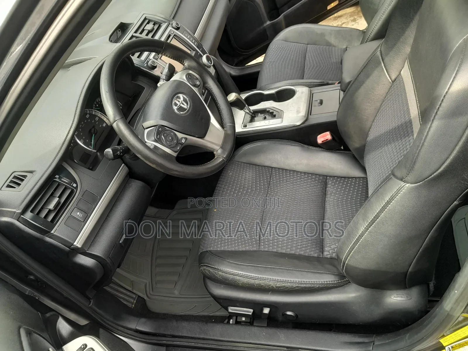Toyota Camry SE V6 4dr Sedan (3.5L 6cyl 6A) 2012 Black