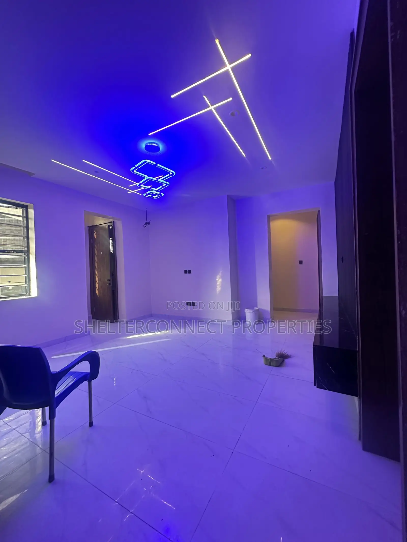 3bdrm Apartment in Lekki Phase 1 for sale