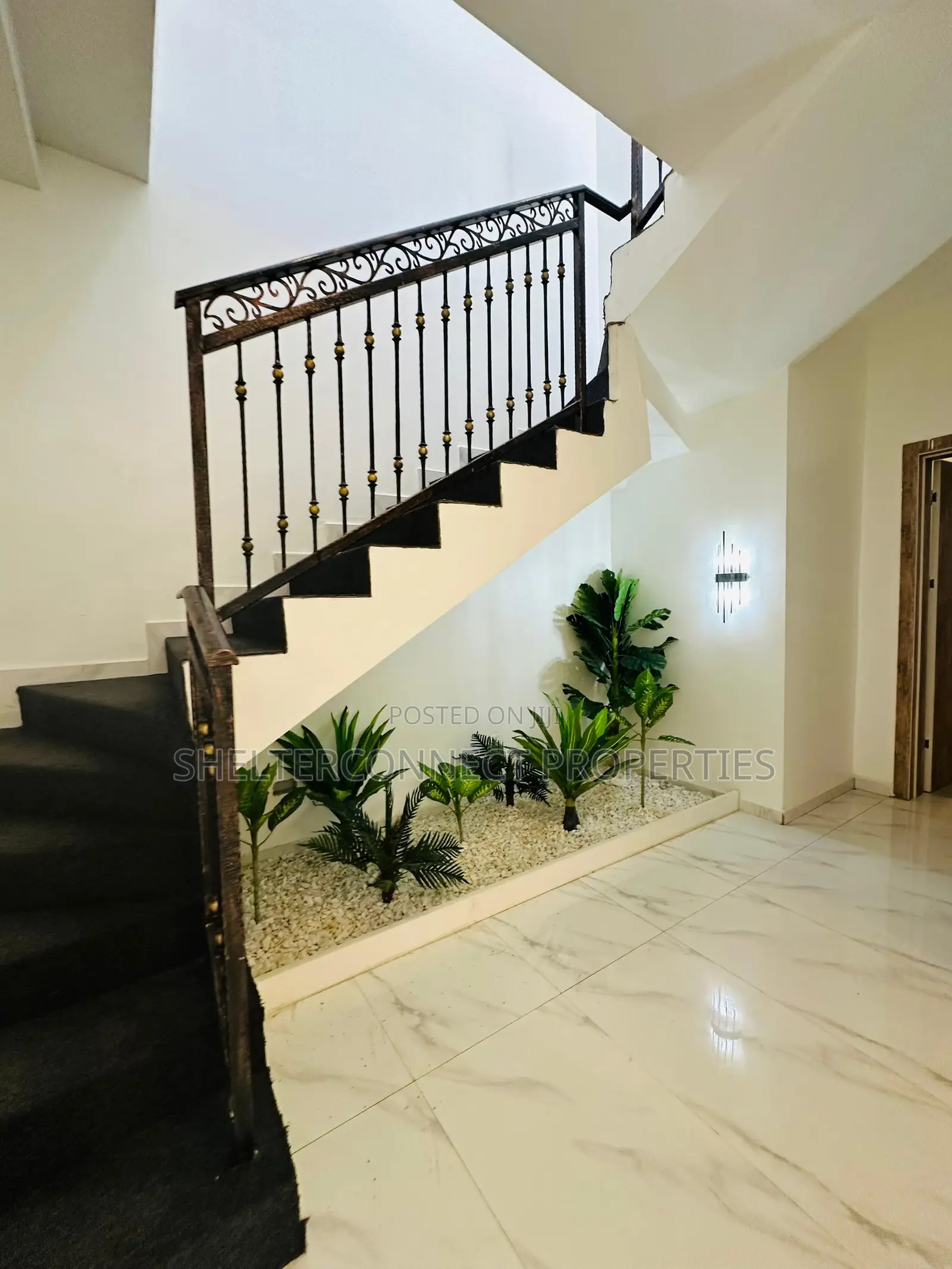 4bdrm Townhouse / Terrace in VGC / Ajah for rent