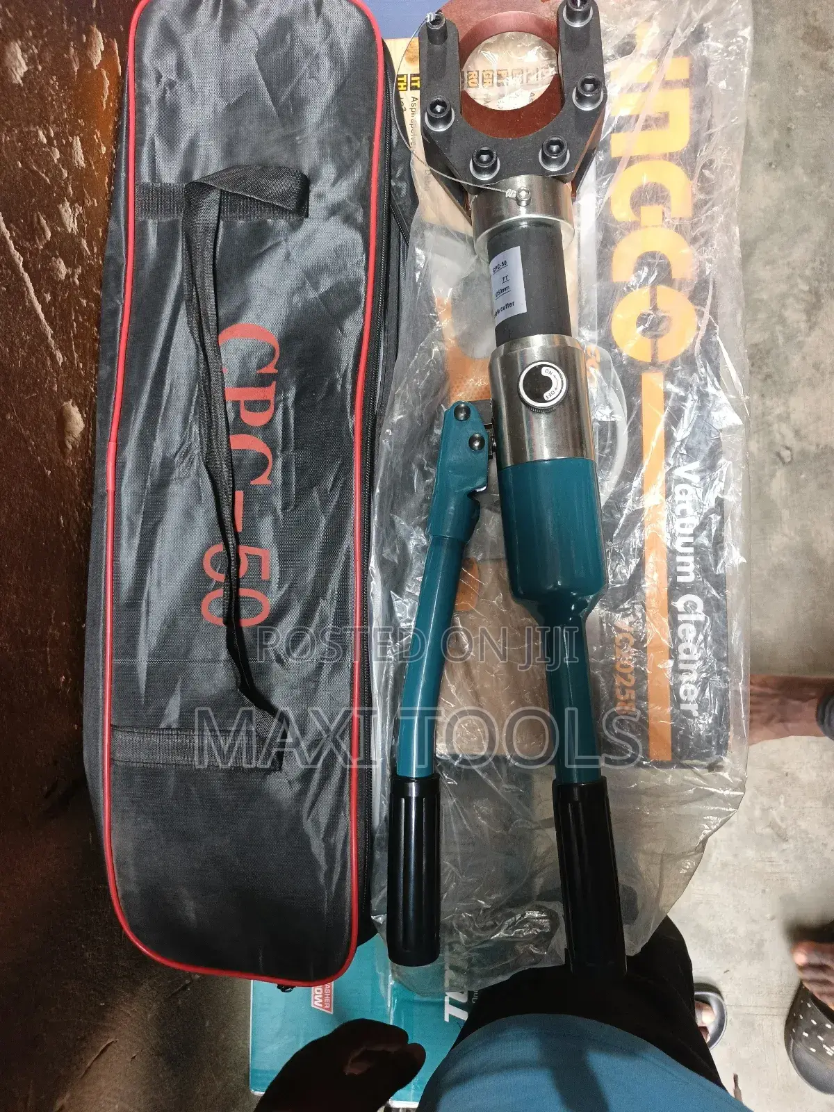 Hydraulic Cable Cutter, Specifically The Cpc-50 Model.