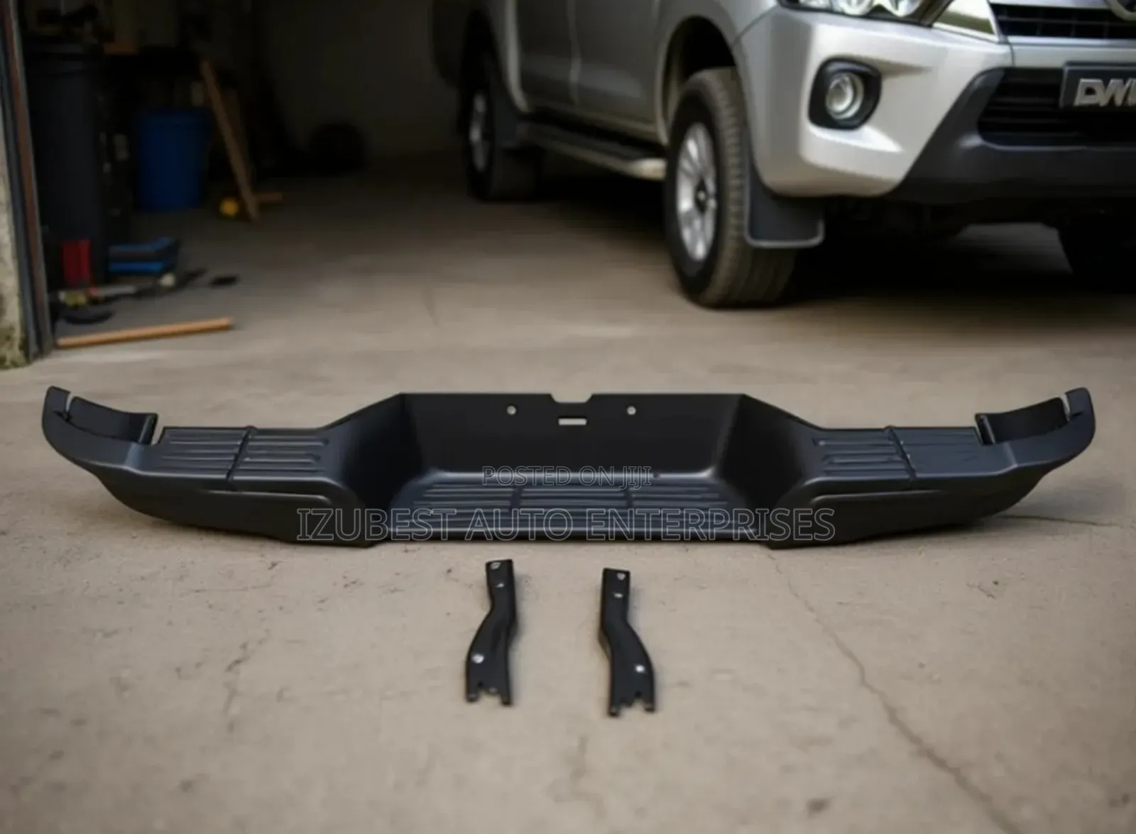 Back Bumper Hilux Black/Grey 2017-2025