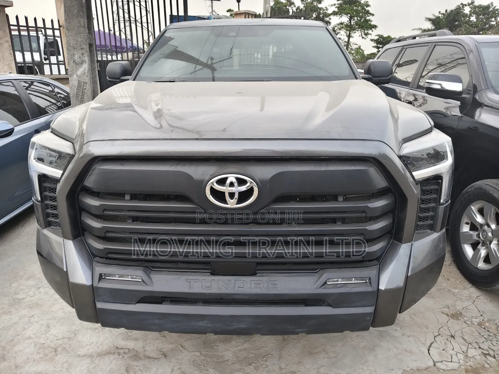 Toyota Tundra Platinum CrewMax 4WD SB w/6.5' Bed 2025 Gray