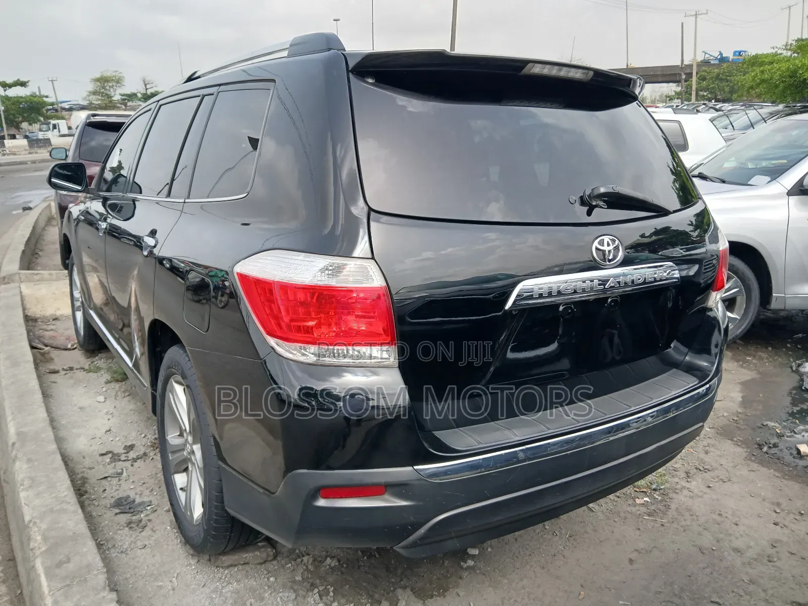 Toyota Highlander Limited 3.5l 4WD 2013 Black
