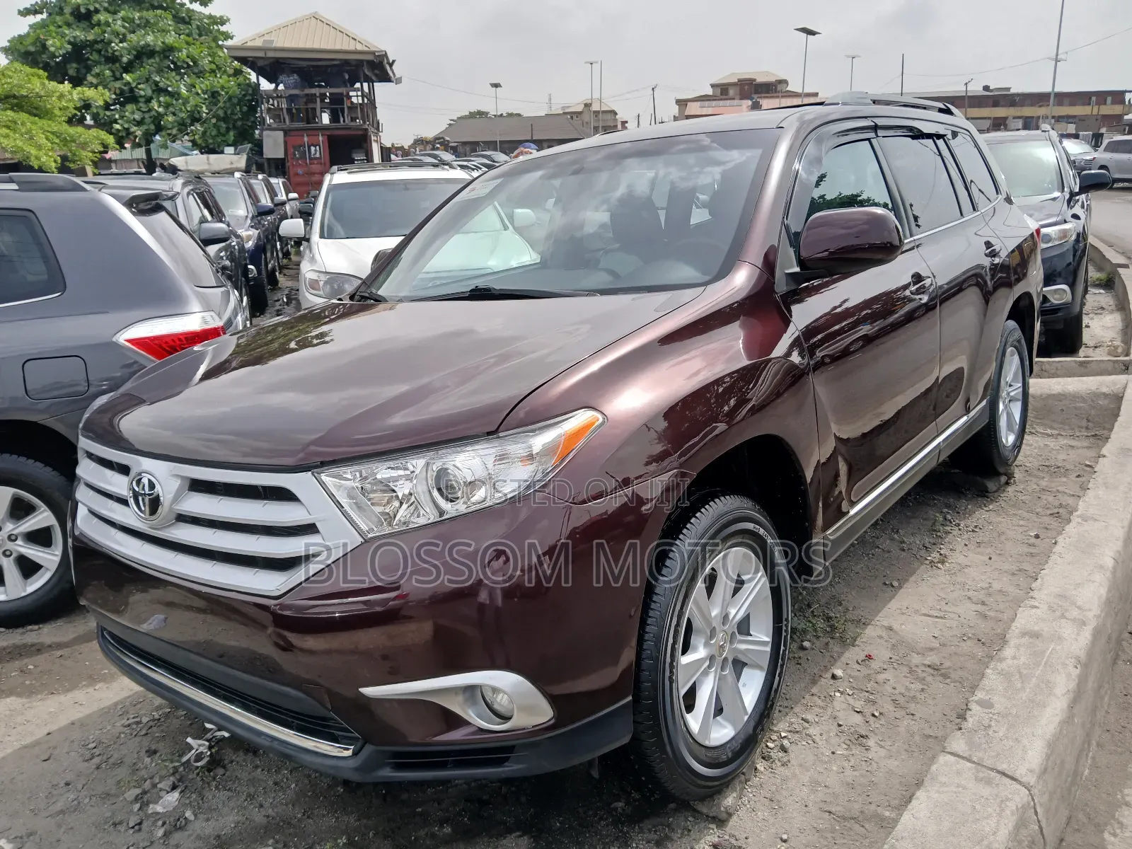 Toyota Highlander Limited 3.5L 2WD 2013 Red