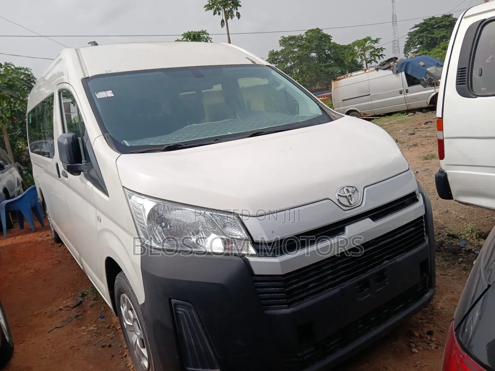 Toyota Grand HiAce 2020 White