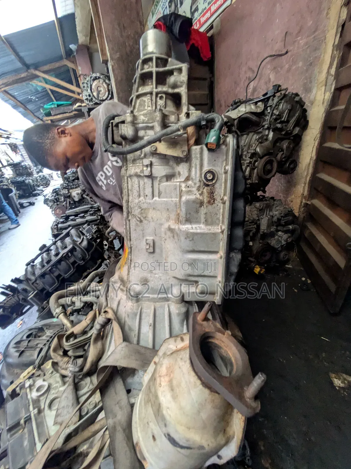 Gearbox Nissan Amanda V8