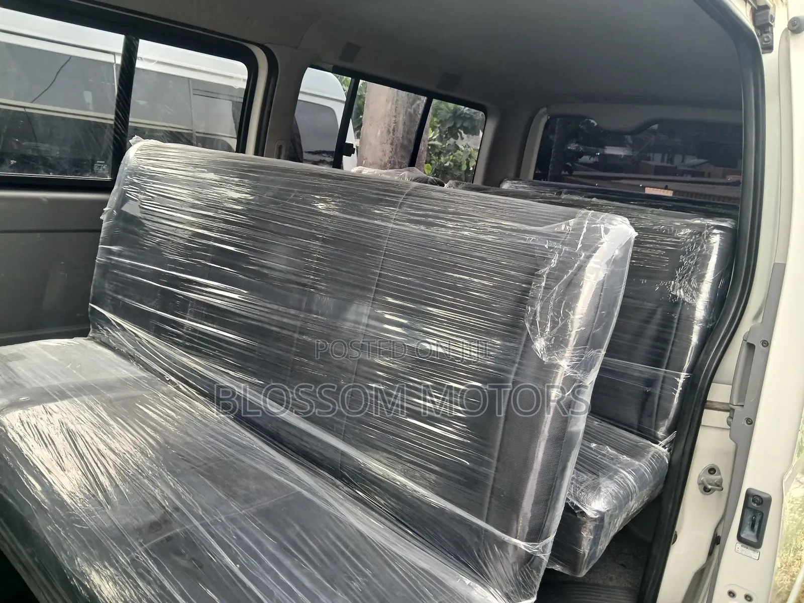 Toyota HiAce 2012 White