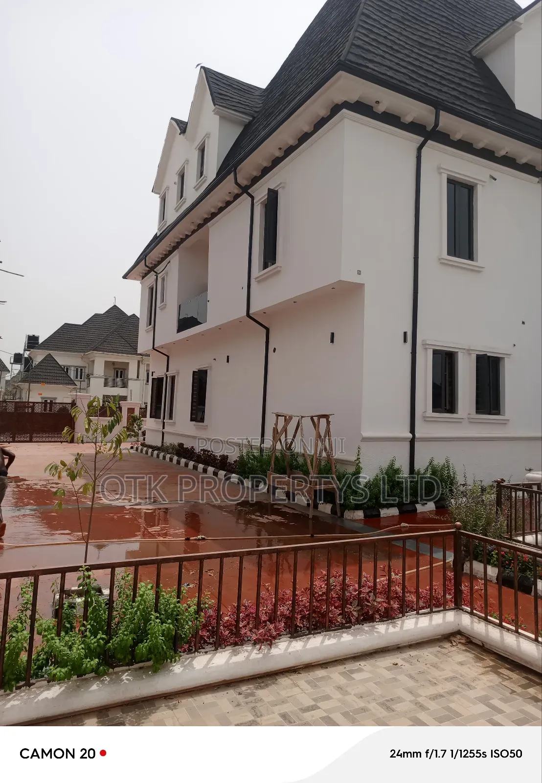 7bdrm Duplex in Efab Metropolis, Gwarinpa for sale