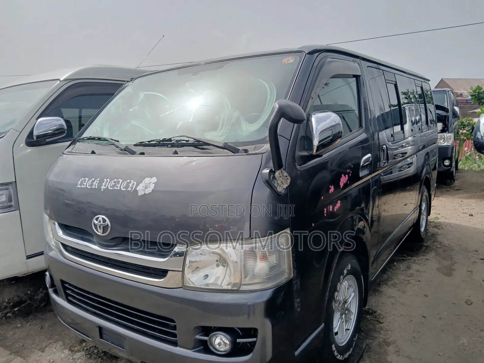 Toyota HiAce 2012 Grey