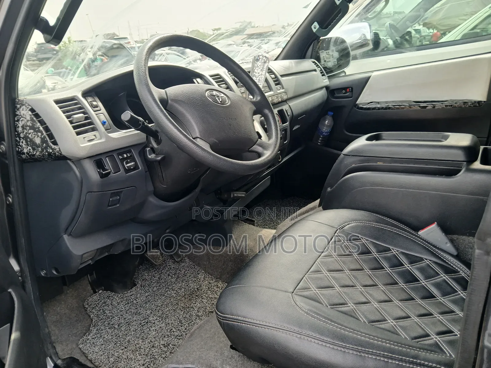 Toyota HiAce 2012 Grey