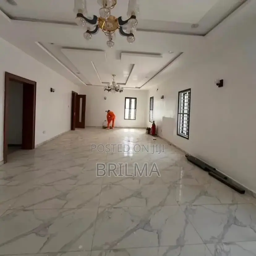 7bdrm Duplex in Lokogoma for sale