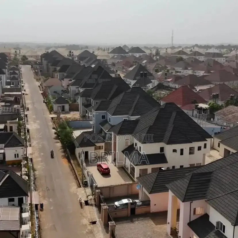 7bdrm Duplex in Lokogoma for sale