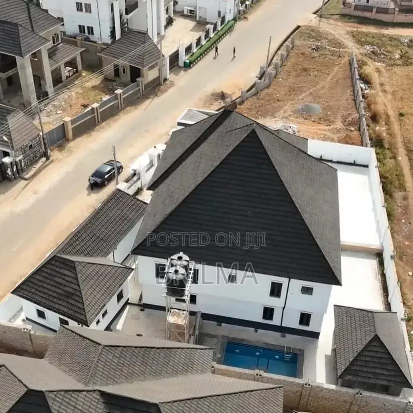 7bdrm Duplex in Lokogoma for sale