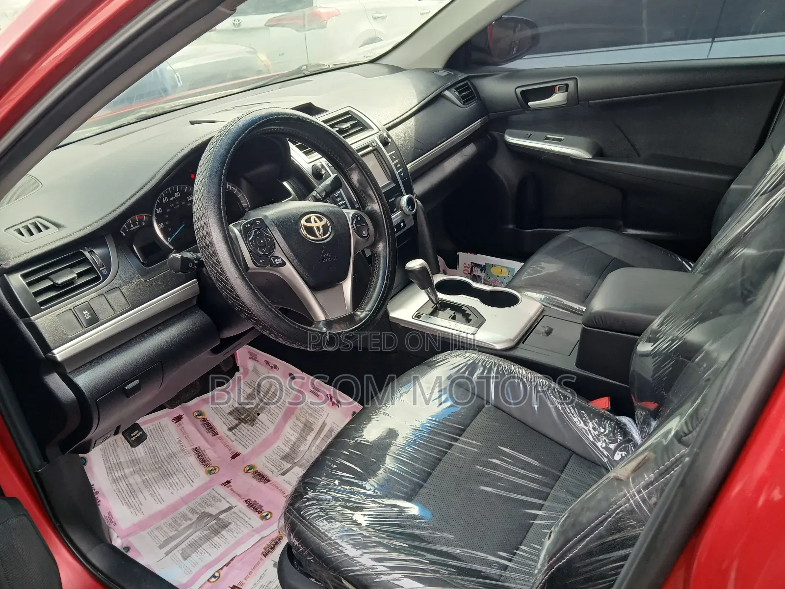 Toyota Camry SE 4dr Sedan (2.5L 4cyl 6A) 2013 Red