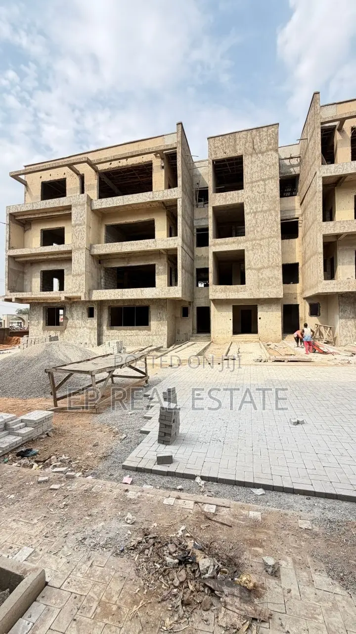 3bdrm Apartment in Gaduwa for sale