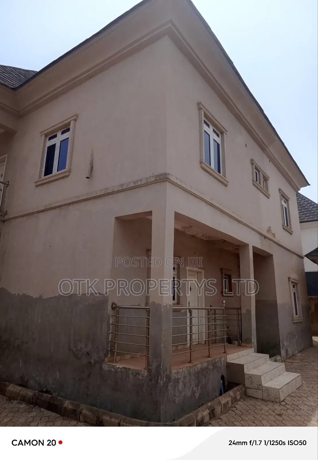 5bdrm Duplex in Efab Metropolis, Gwarinpa for sale