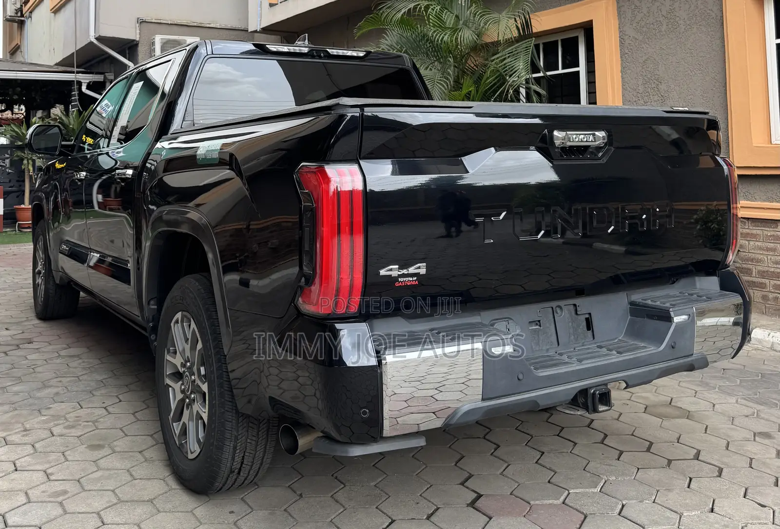 Toyota Tundra Platinum 2022 Black