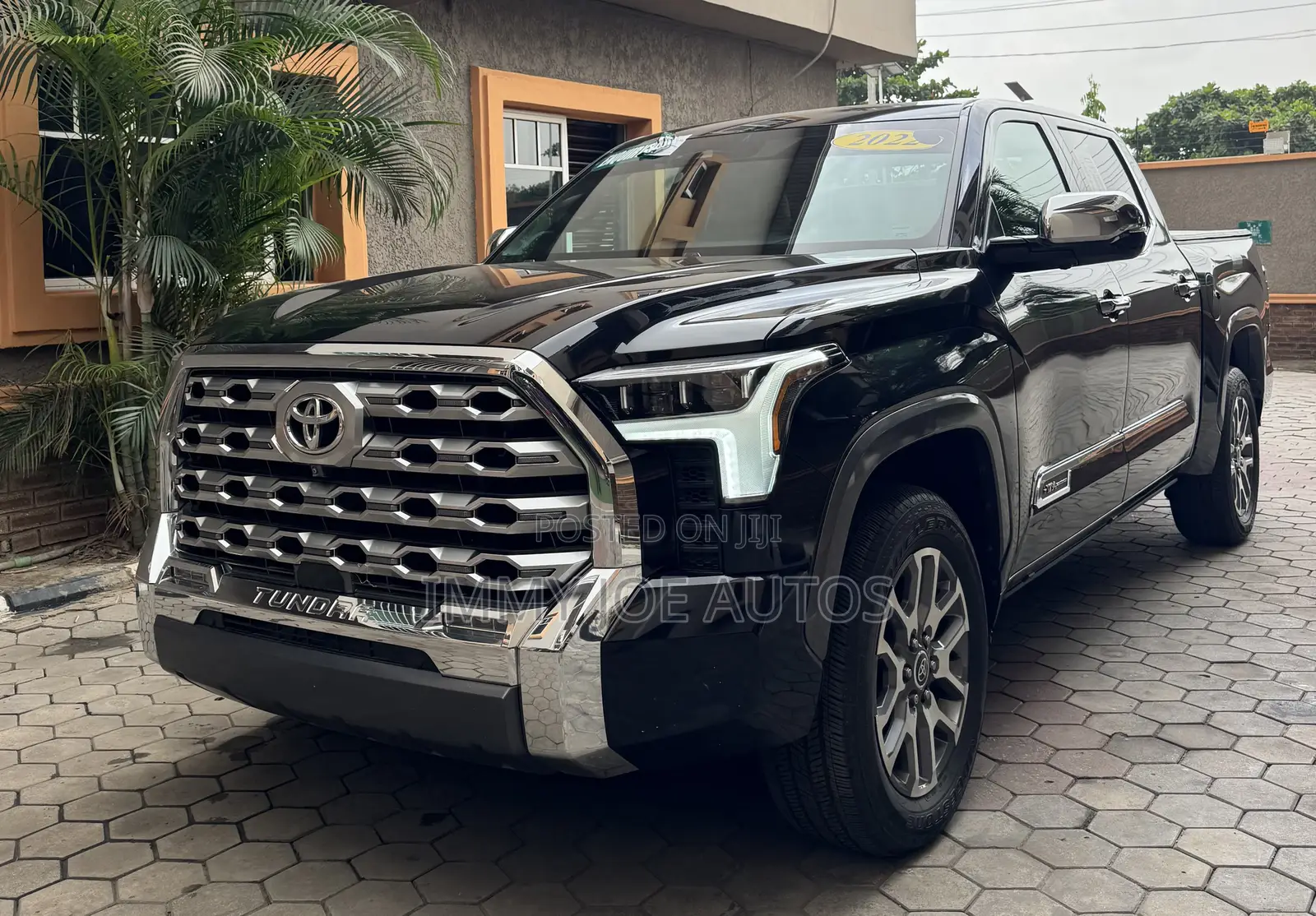 Toyota Tundra Platinum 2022 Black