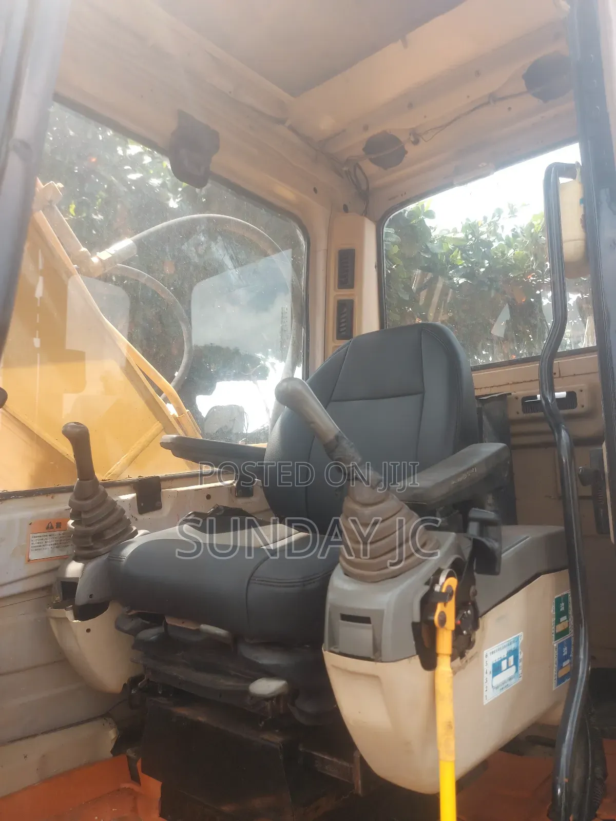 Tokunbo 320bl Excavator Caterpillar With Superb Engine