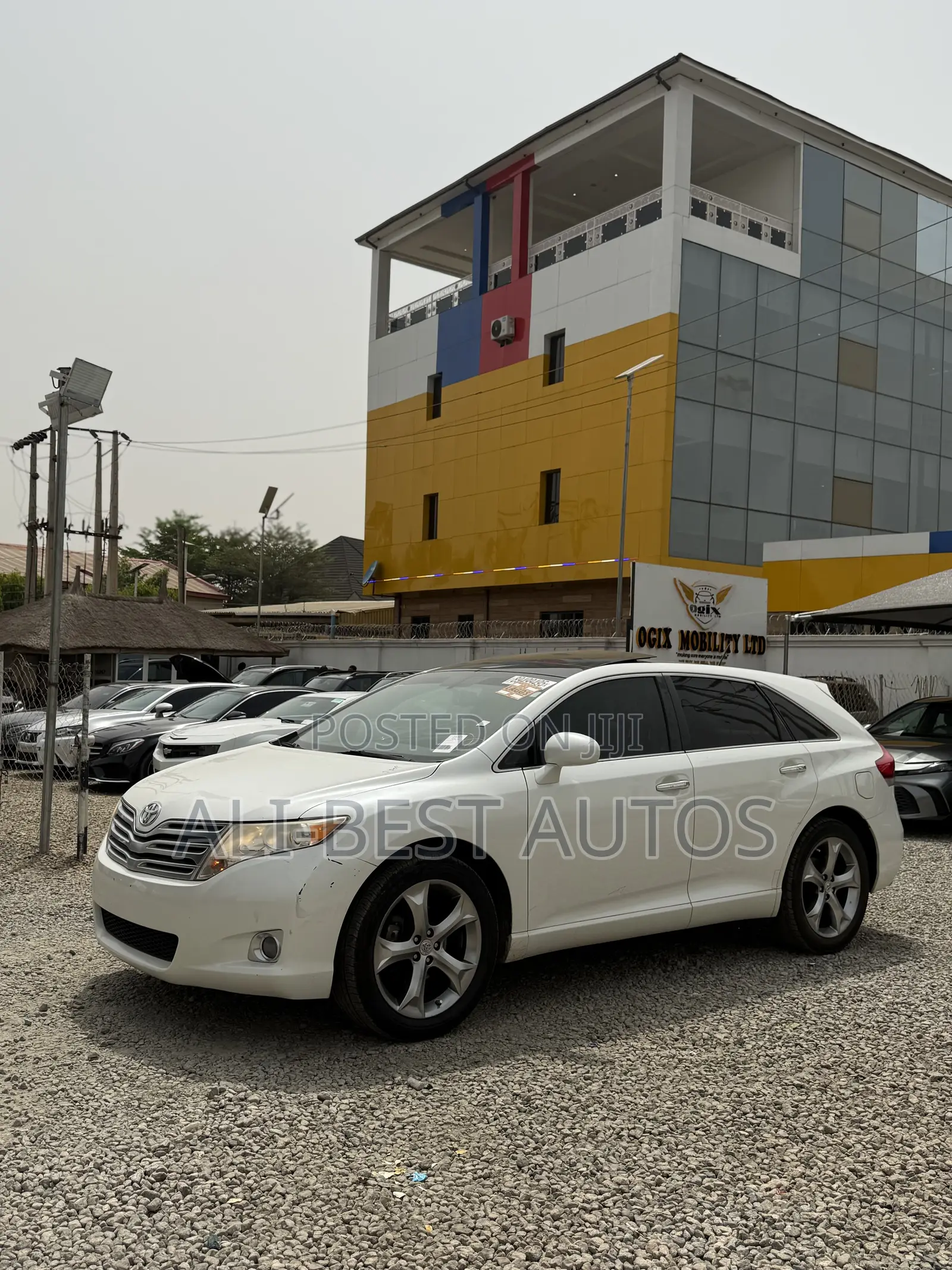 Toyota Venza V6 AWD 2011 White