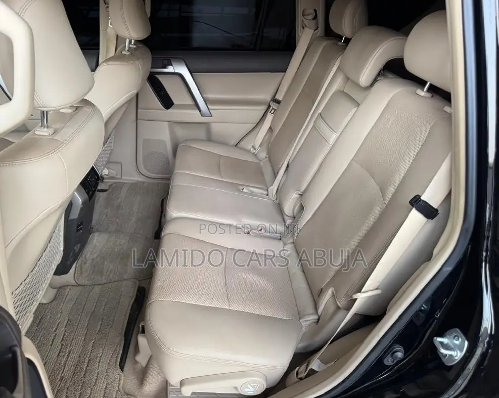 Toyota Land Cruiser Prado 2.7 2022 Black