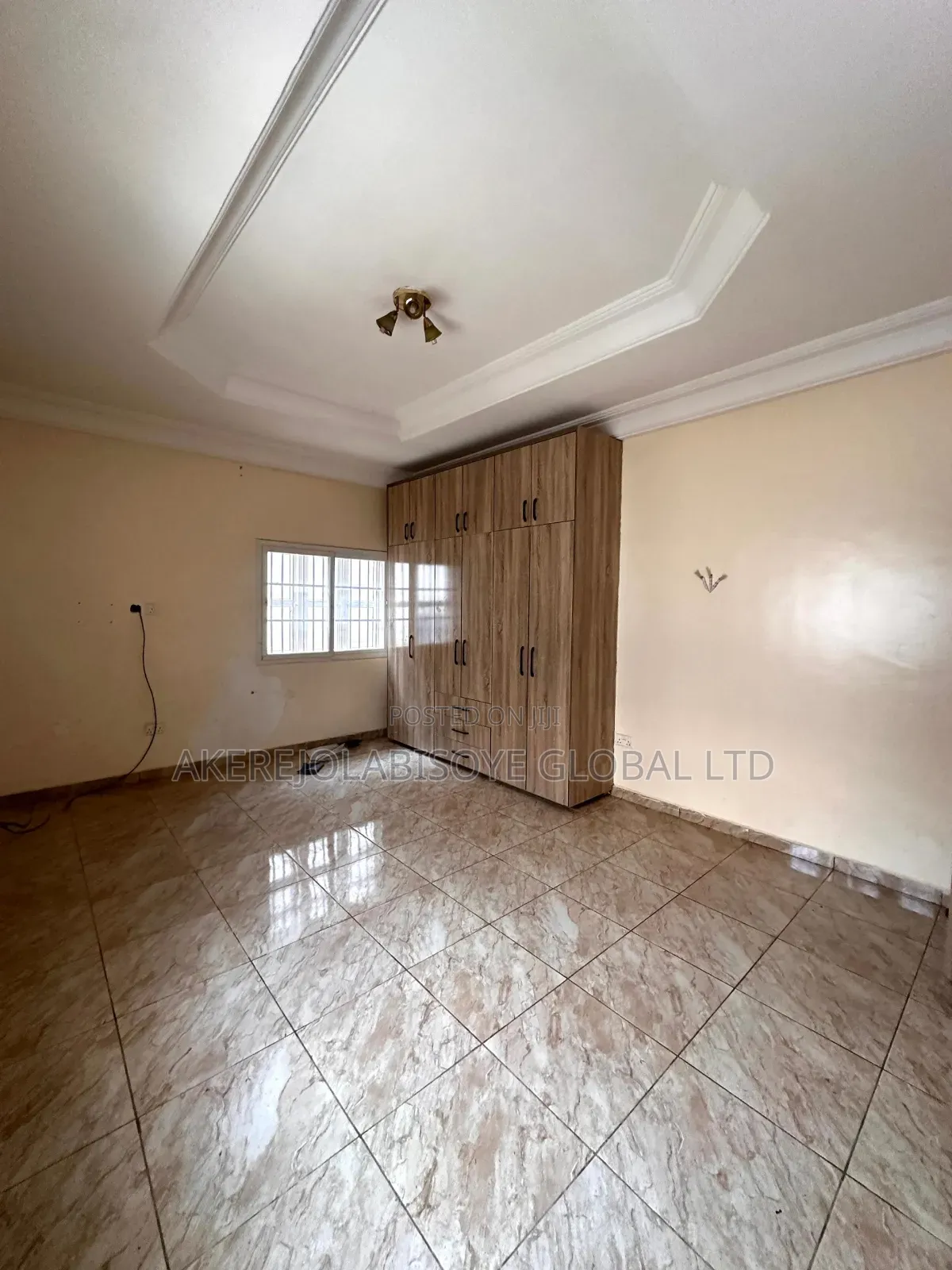 3bdrm Bungalow in In An Estate Around for rent