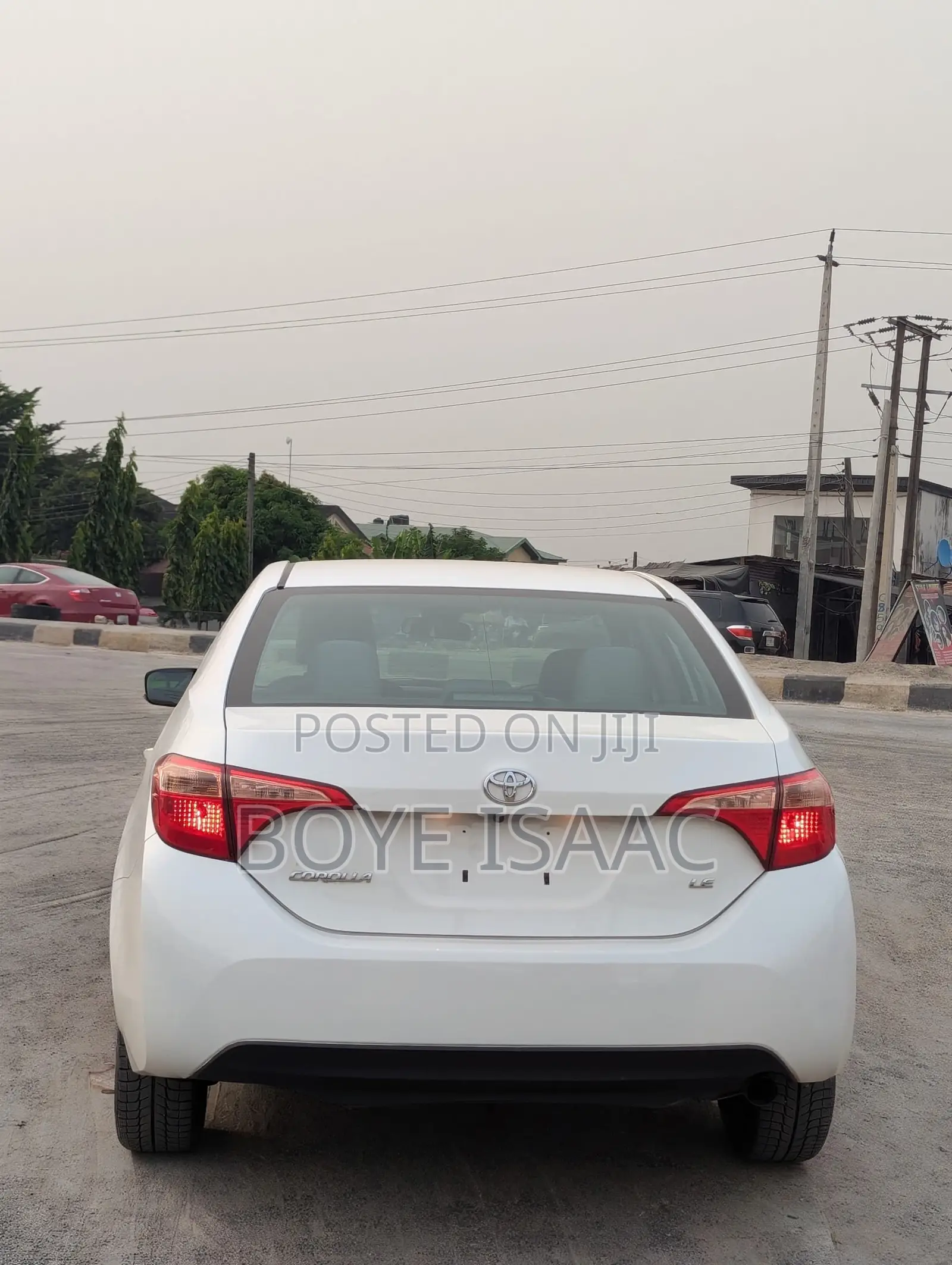 Toyota Corolla LE 4dr Sedan (1.8L 4cyl CVT) 2017 White
