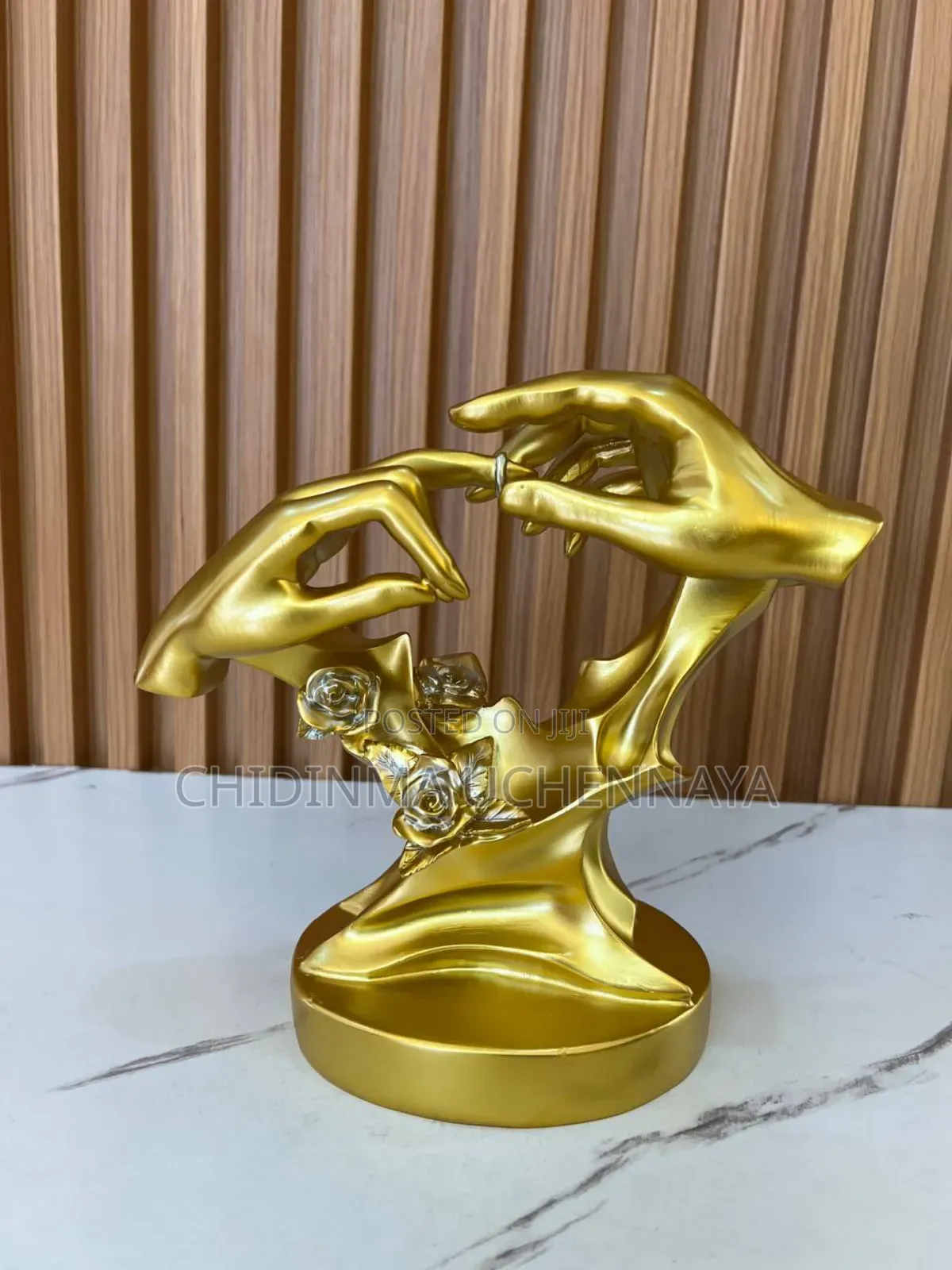 Love Hand Statue Home Decoration